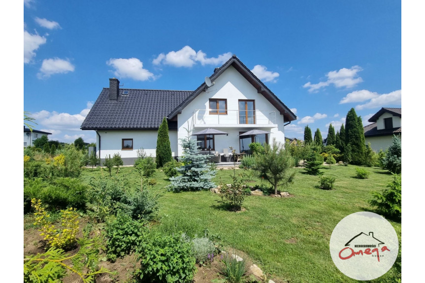 będziński, Tuliszów, Dom z bajkowym ogrodem